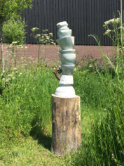 EINDELOOS VERLANGEN 1, 2021, beton-serpentijn-ijzer, H 79 cm   IN PRIVÉCOLLECTIE 