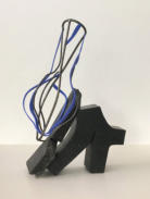 FOLIE A L'AMPHORE 4, 2023, Belgisch hardsteen-ijzert-verf, H 62 cm     IN PRIVÉBEZIT             